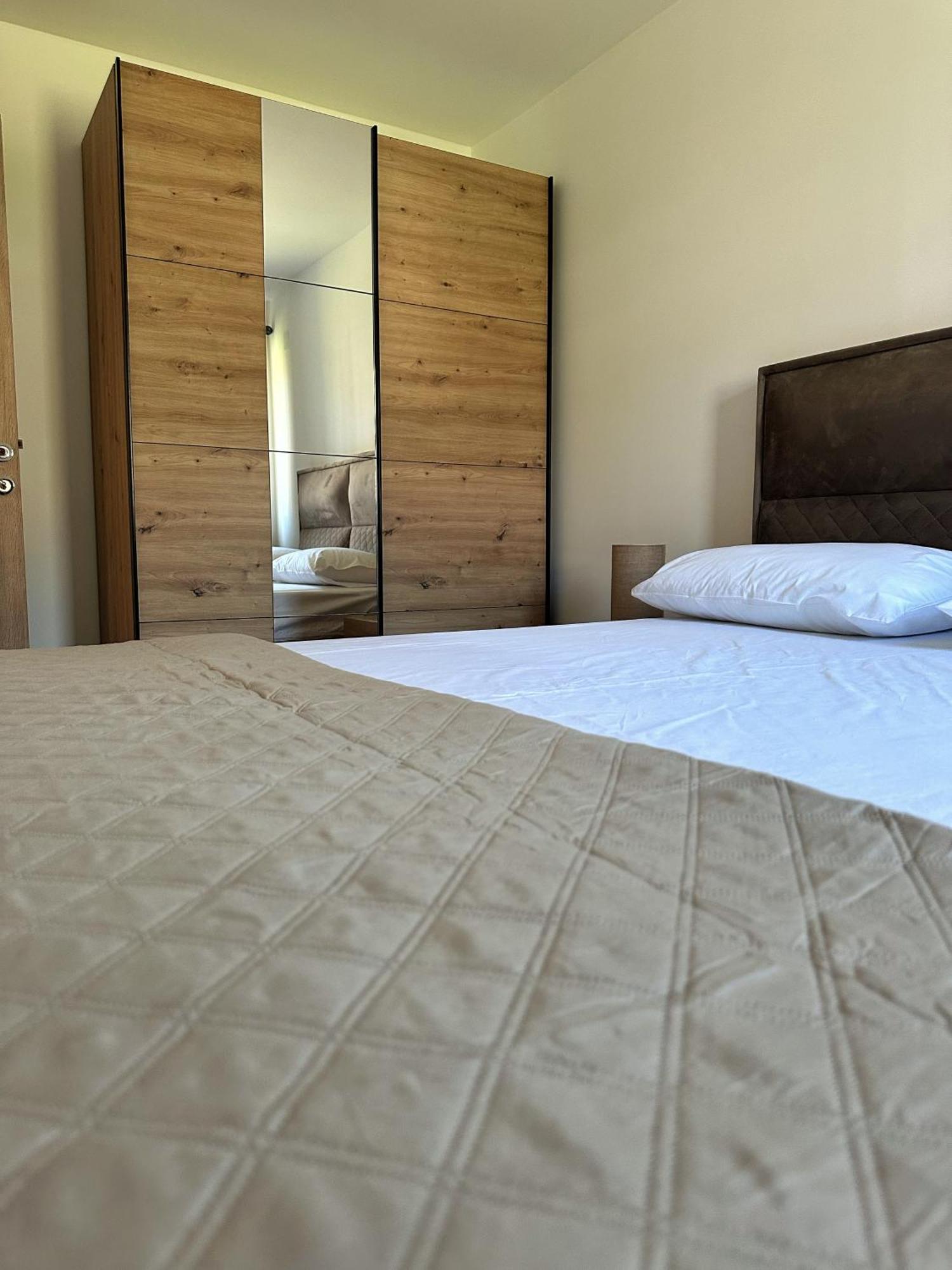 Nirvana Tivat Exterior foto